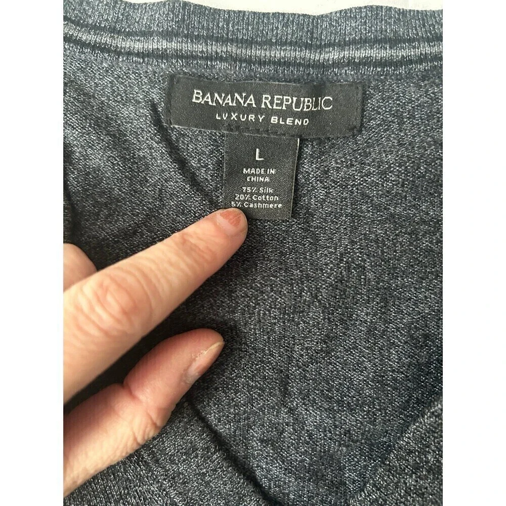 Banana Republic Mens V-Neck Pullover knit Sweater Silk Cashmere Luxury